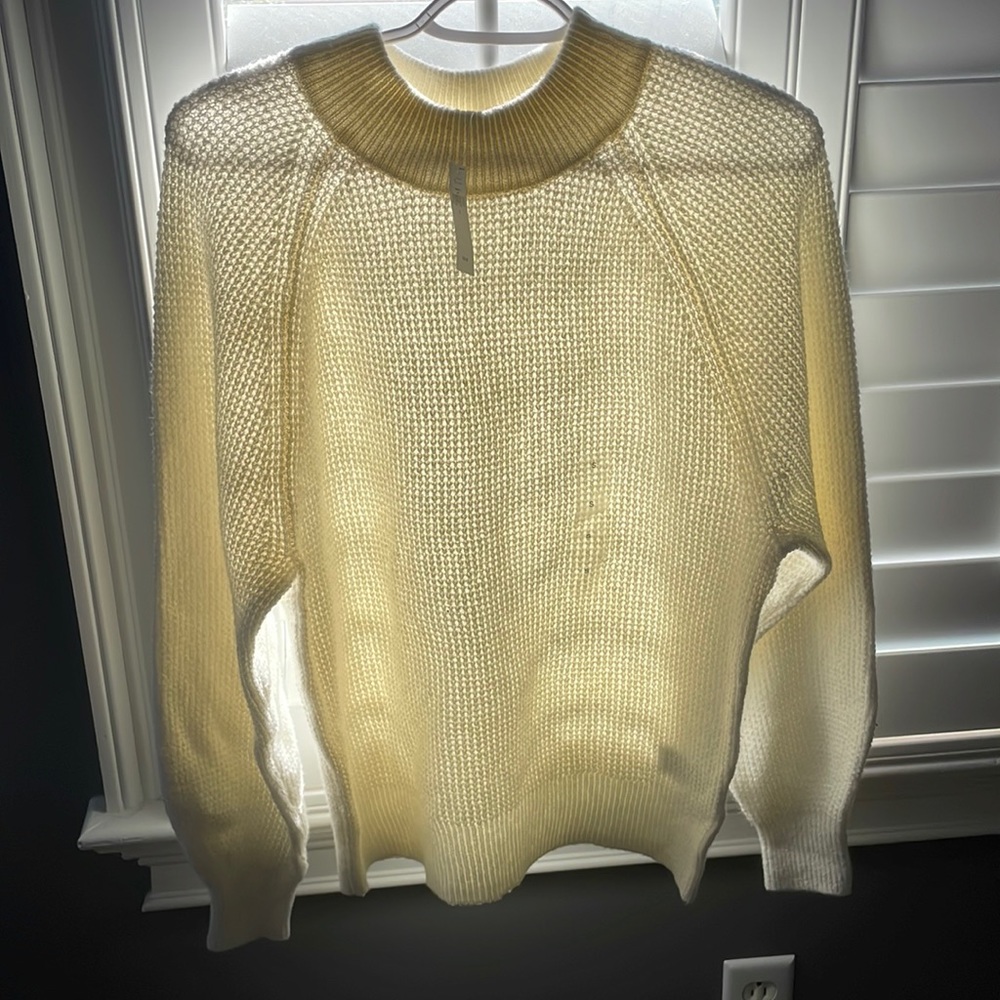 Gap White Sweater NEW W TAGS